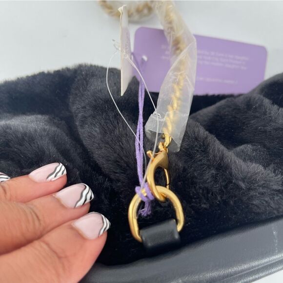 Jill & Ally Women’s Black Faux Fur Convertible Clutch Crossbody Bag One Size - Picture 9 of 16